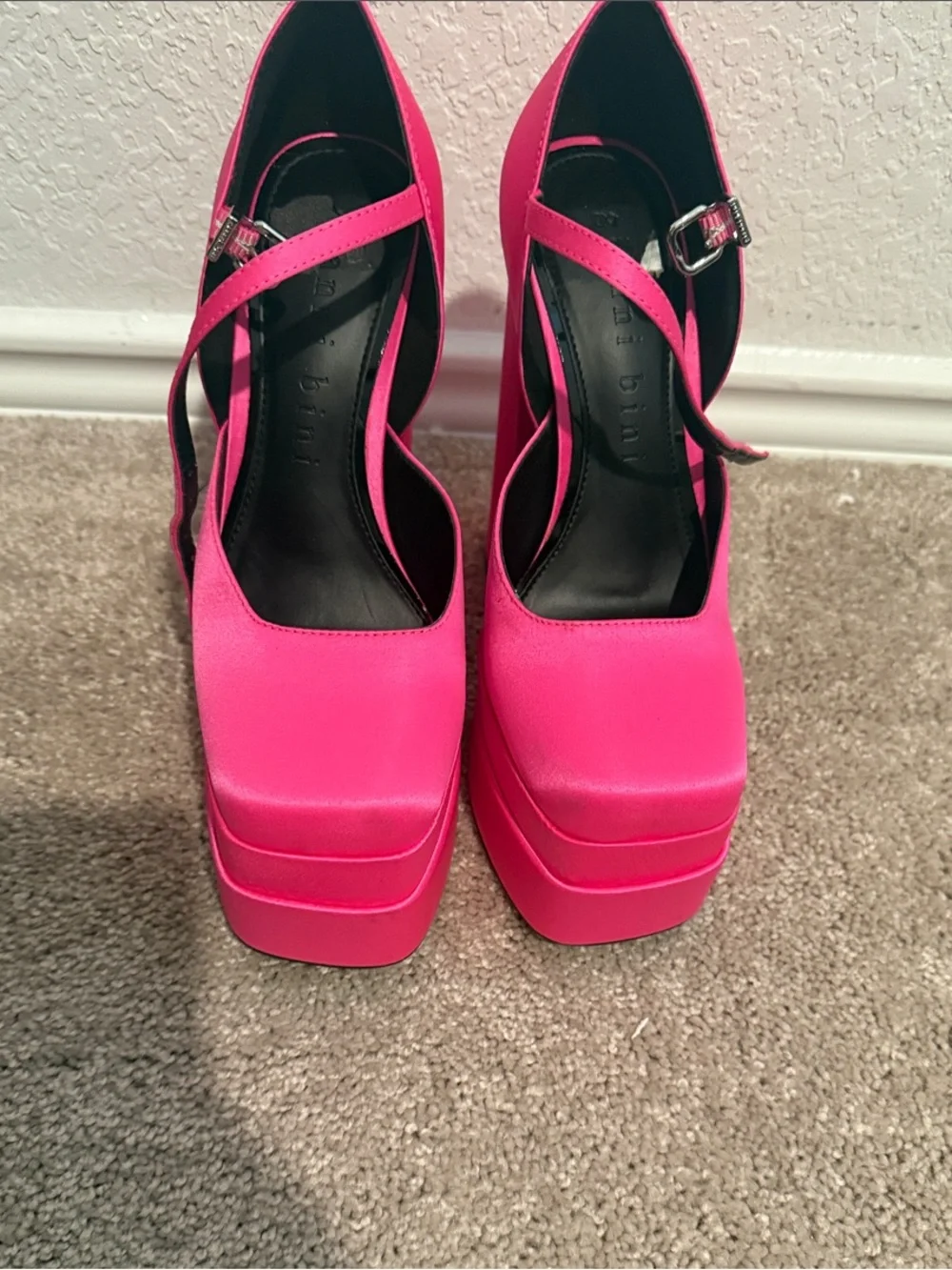 Gianni Bini Hot Pink Platform Mary Jane Heels